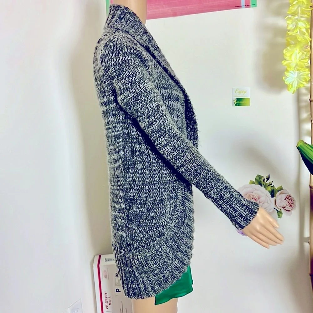Express cardigan - Picture 2 of 7
